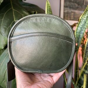 SOLD.    Vintage Coach 1995 Forest Green Canteen 9982